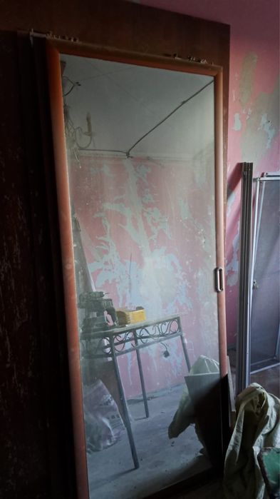 Продам 2 зеркало в хорошем состоянии