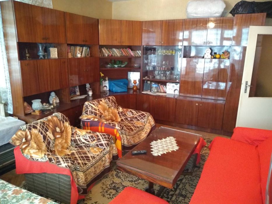 Дава се под наем Двустаен апартамент в Шумен, Добруджански - 70 кв.м за 255 € - Снимка #8