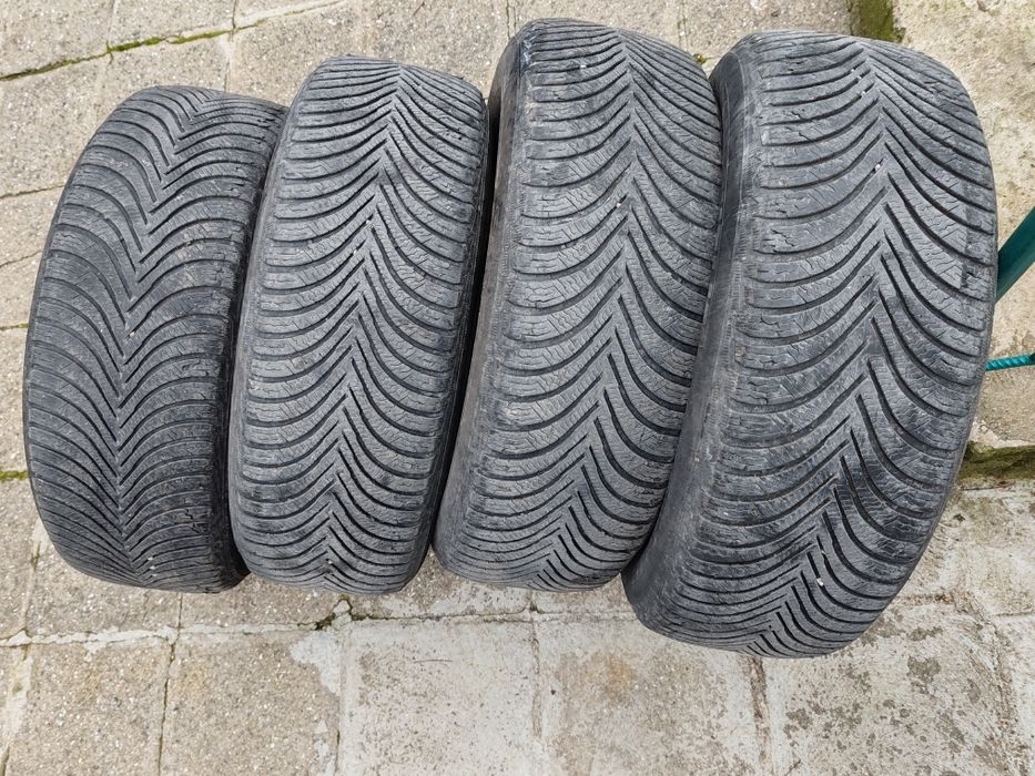 Зимни Гуми 215/65/16