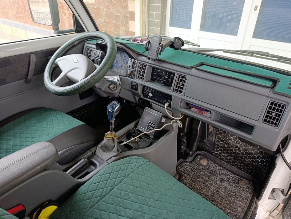 Янги дамас сотилади