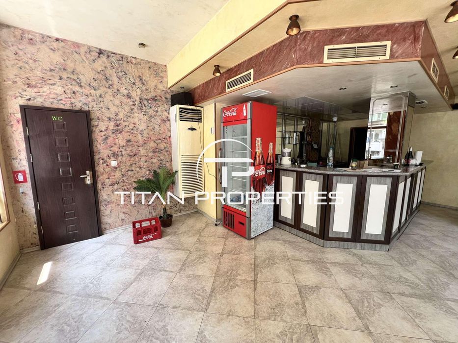 Дава се под наем Заведение в Варна, Младост 1 - 250 кв.м за 800 € - Снимка #1
