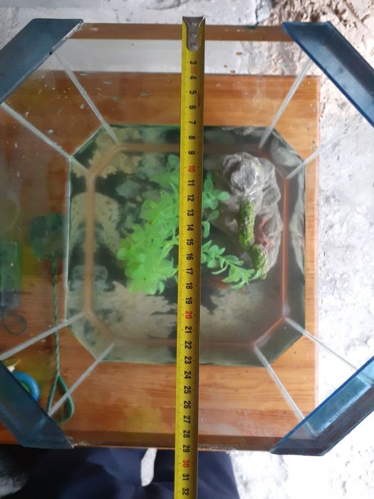 Продам аквариум 20 лит.