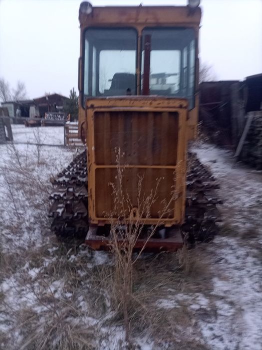 Продам трактор дт75