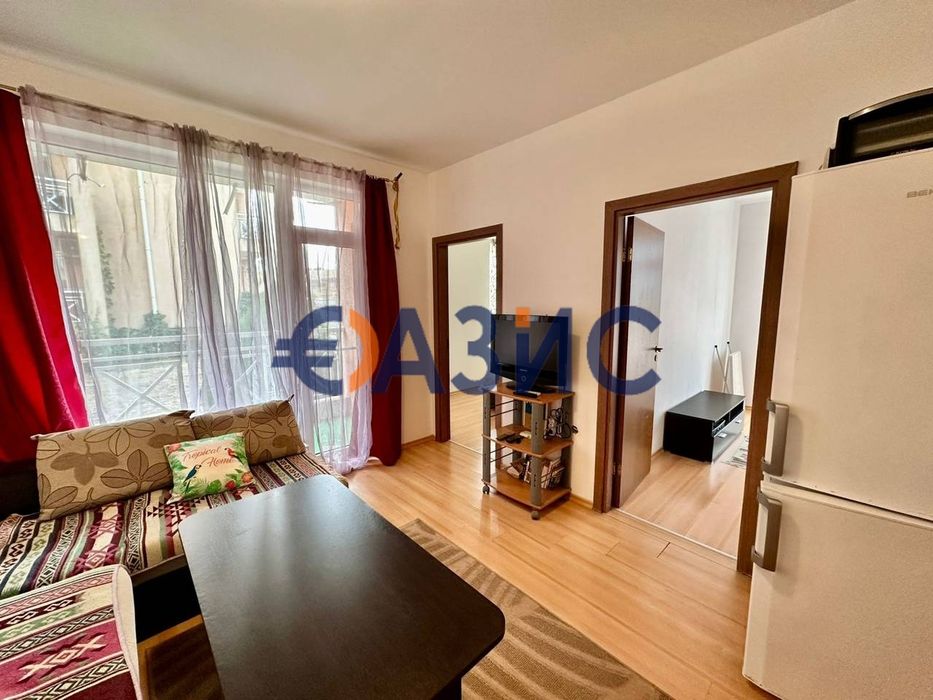 Продава се Тристаен апартамент в к.к. Слънчев бряг - 67 кв.м за 525 €/кв.м - Снимка #3