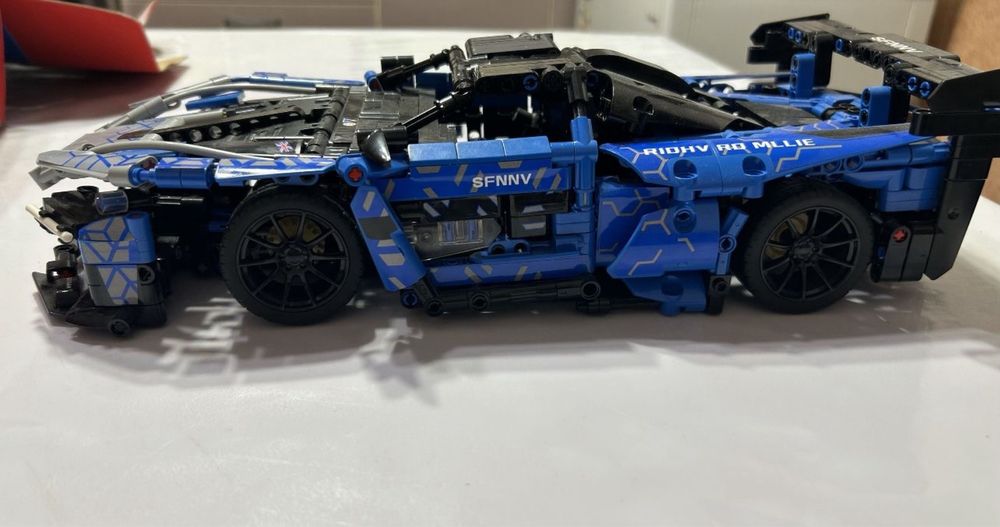 Продам Лего машина