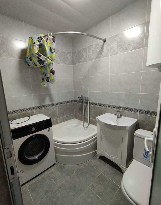 Срочни аренда квартира берилади Адрес: Сагдияна Мед Колеж