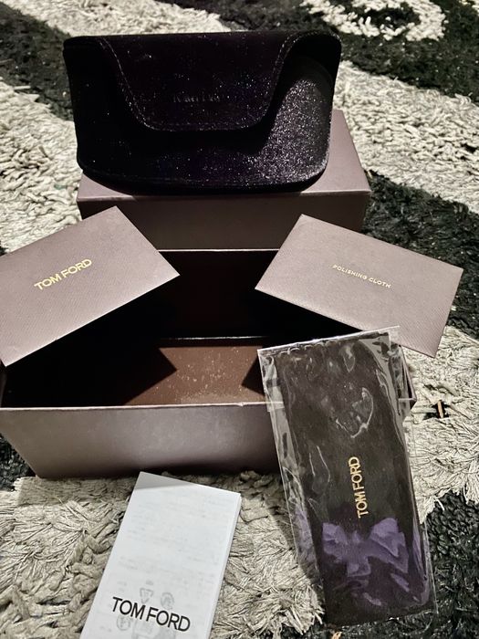 Ochelari de soare Tom Ford – noi, nefolosiț