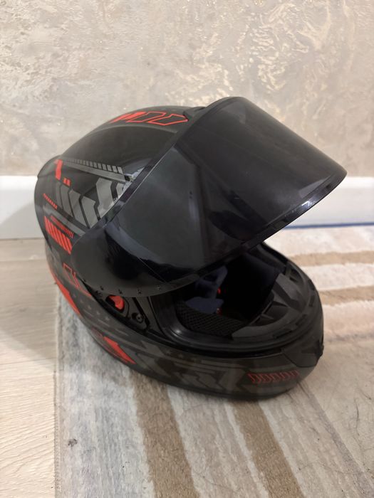 Продам шлем Qke.