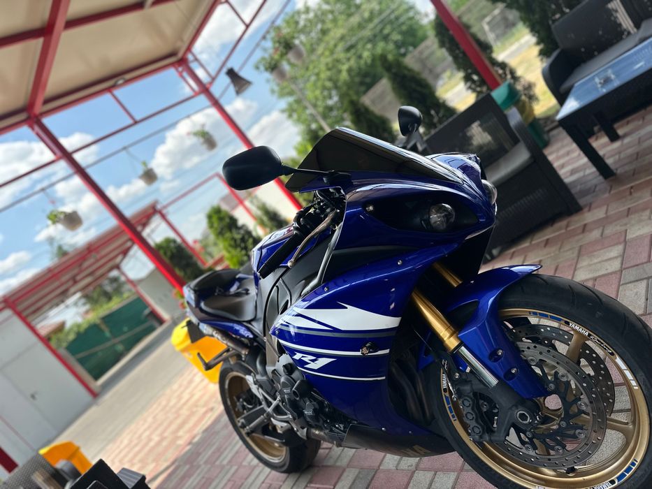 Vând Yamaha r1 bing bang