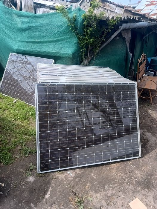 Panouri fotovoltaice solare