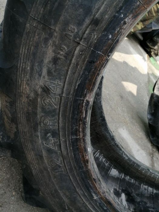 Anvelopa 12.4 R24