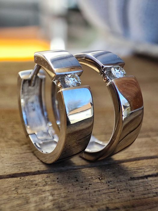 Cercei aur alb 14k CHRIST ELVETIA cu Diamant diamante brilliante Creole catusa
