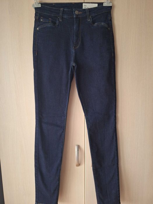 Тъмно сини дънки Esprit