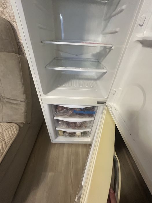 Холодильник Samsung бу