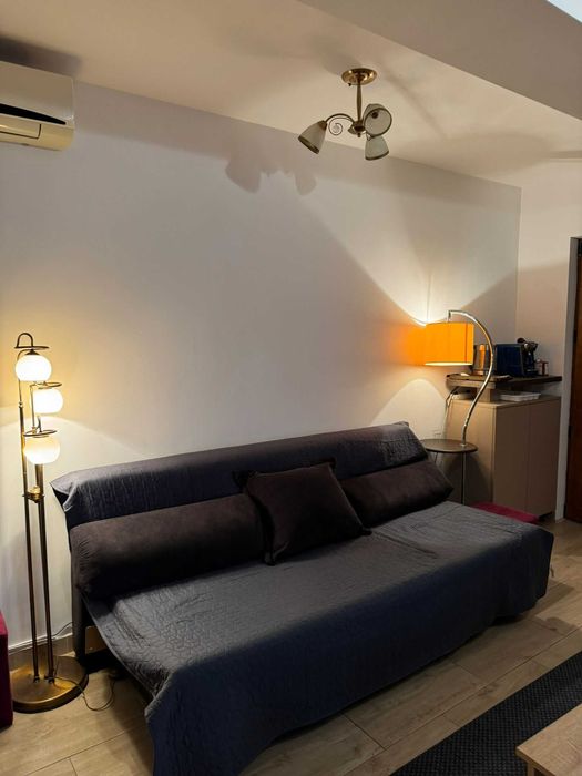 Apartament semidecomandat in regim hotelier