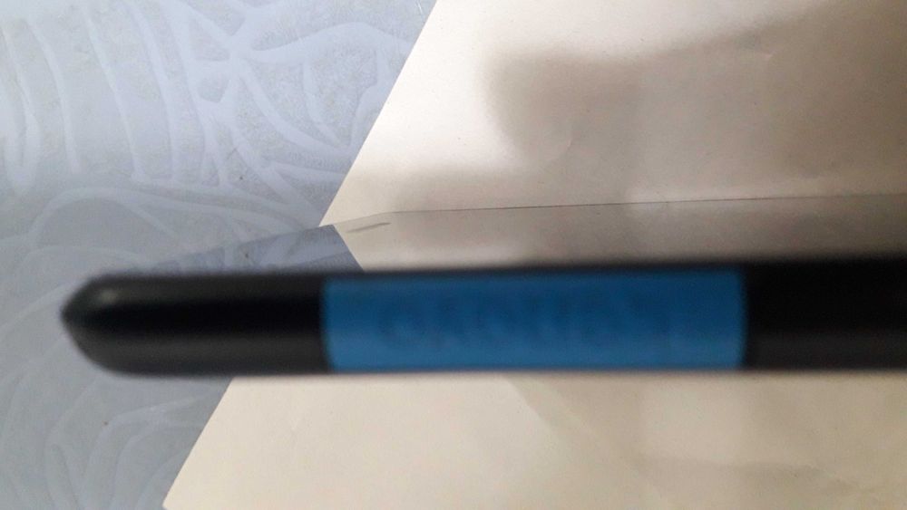 Планшет Леново 19 см.