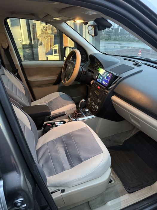 Land Rover Freelander 2