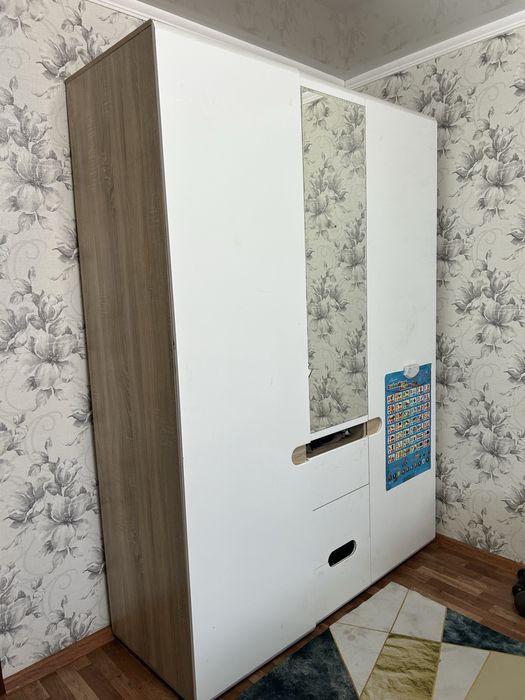 Спальный гарнитур