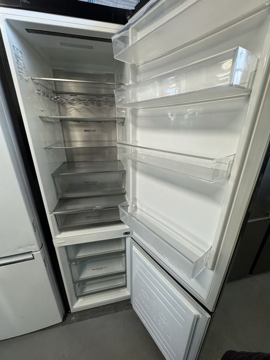 Combină frigorifică No Frost LG GBB72MCUFN