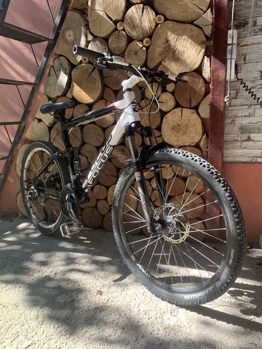 Bicicletă focus full suspension
