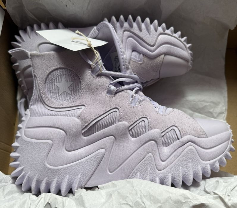 Converse editie limitata noi cu eticheta