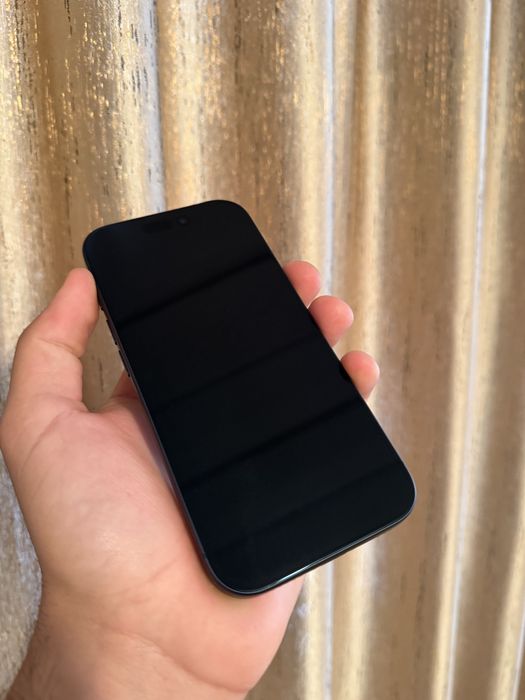 Vand iPhone 17 PRO albastru Deep Blue