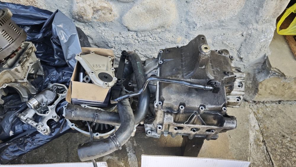 BMW S1000R S1000XR двигател на части плюс нова капачка ангренаж