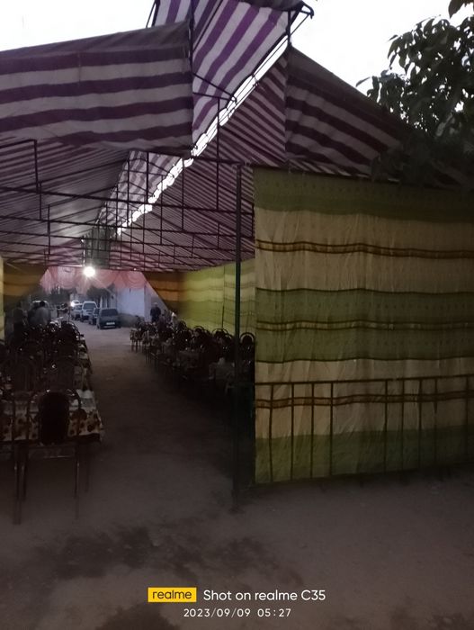 Naves stol-stul sotiladi