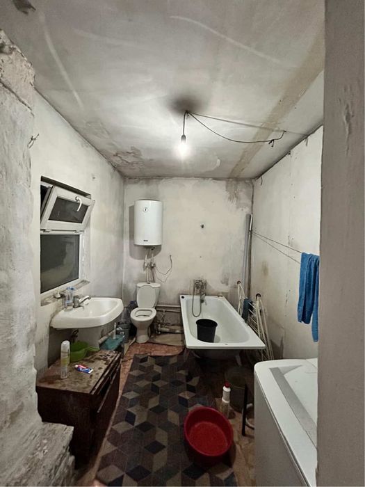 Прлдам дом.           .