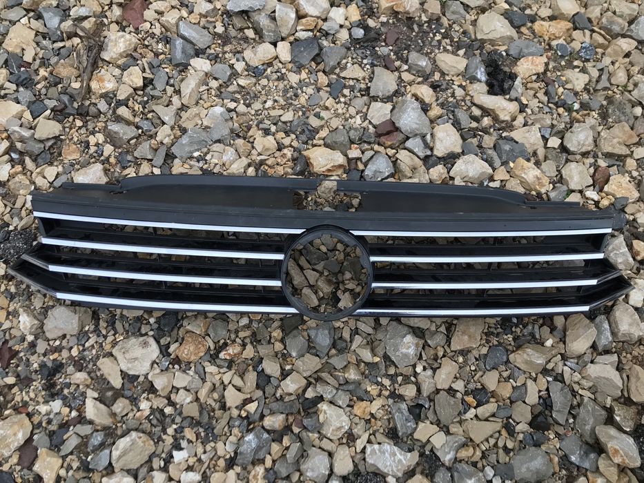 Решетка за  Фолксваген пасат 8