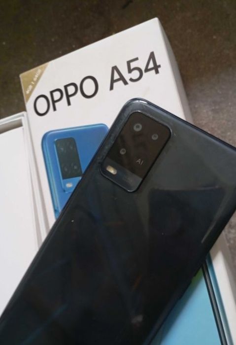 Oppo a54 срочно продам