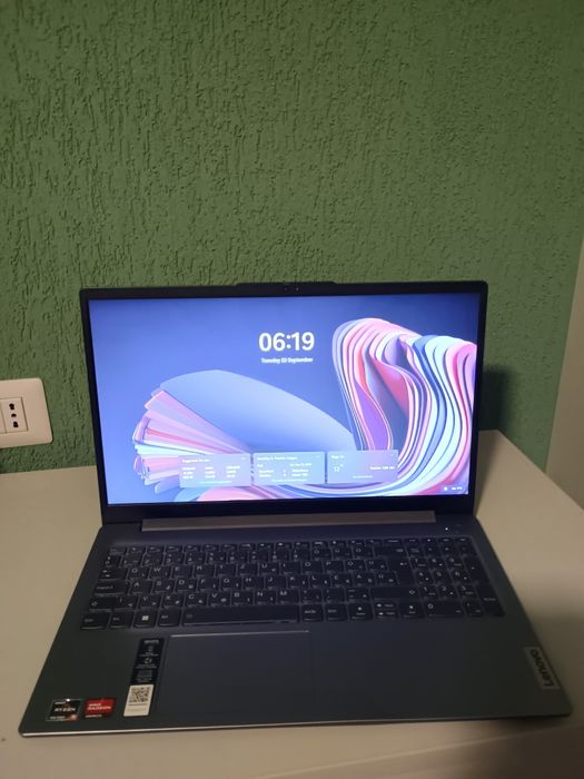 Laptop Lenovo IdeaPad 3 Slim,amd ryzen 5 seria7000