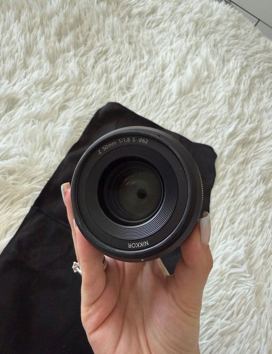 Nikon Z5 тяло + 2 обектива + светкавица + чанта