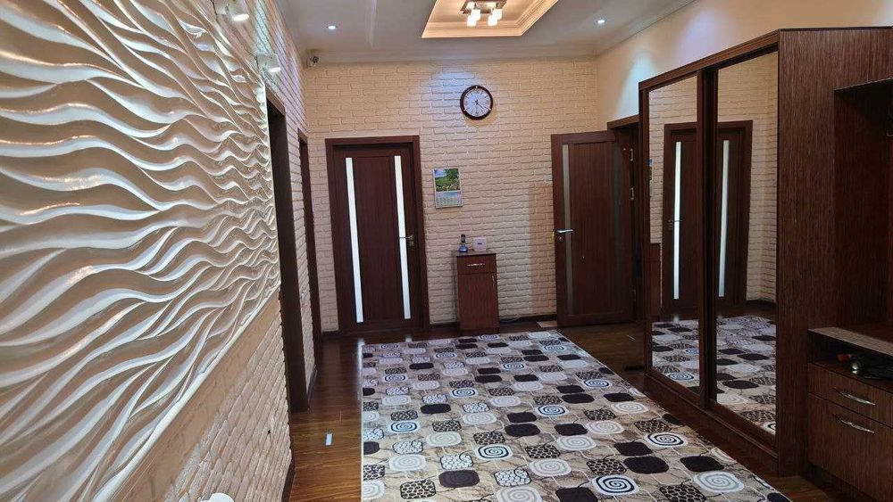 Просторная 4-комн. 176 м², кирпичный дом, 2 санузла`