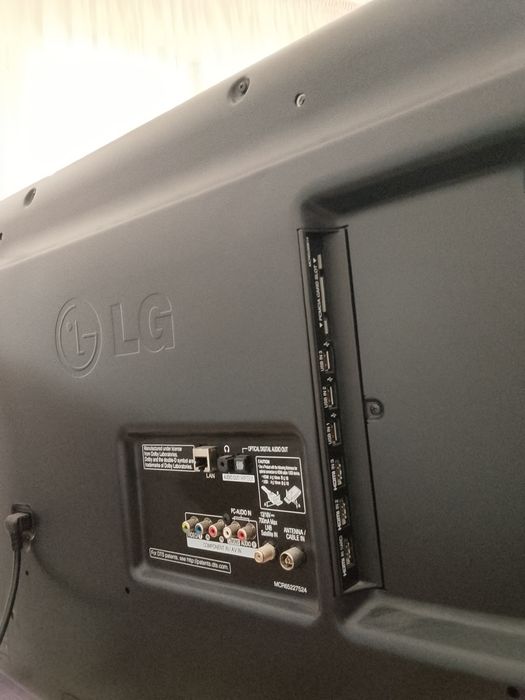 Продам телевизор LG