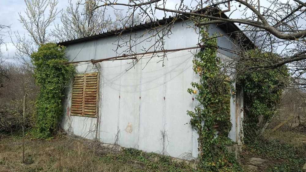 Парцел с бунгало в  гр. Монтана