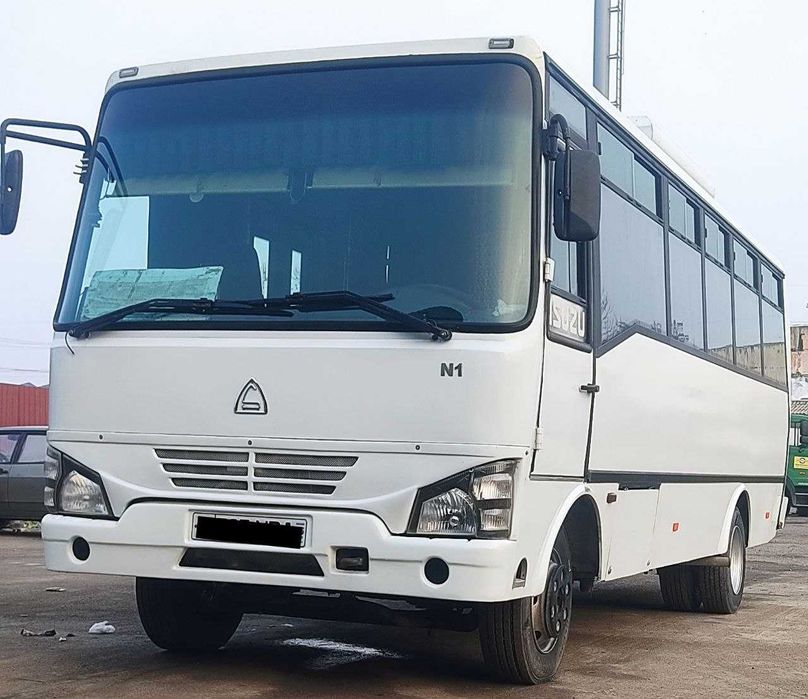 Автобус ISUZU NP 21 сотилади