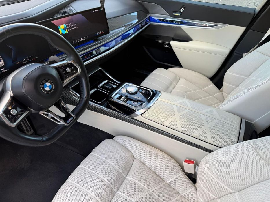 BMW SERIA 7. 40 x