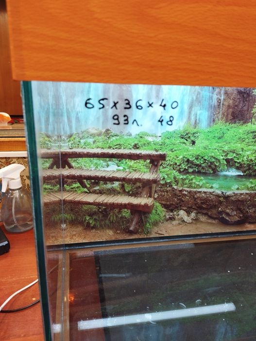 Аквариум на 93 литра