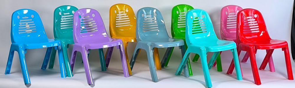 Bolalar vannasi va stuli