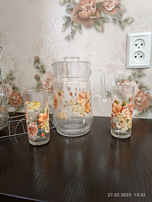 Графин со стаканами новый