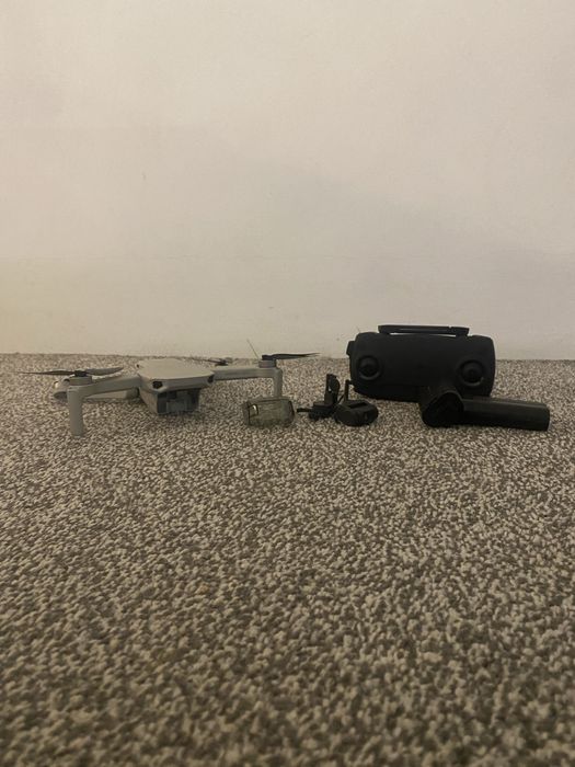 Drona dji mavic mini