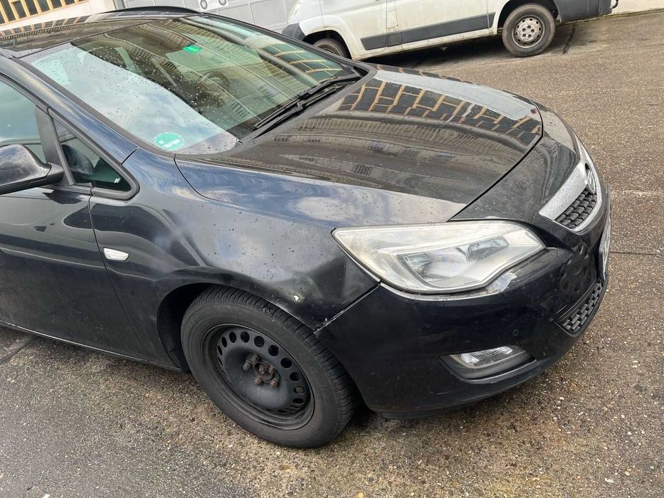 Opel Astra J 1.7cdti 110 к.с. На Части !!!