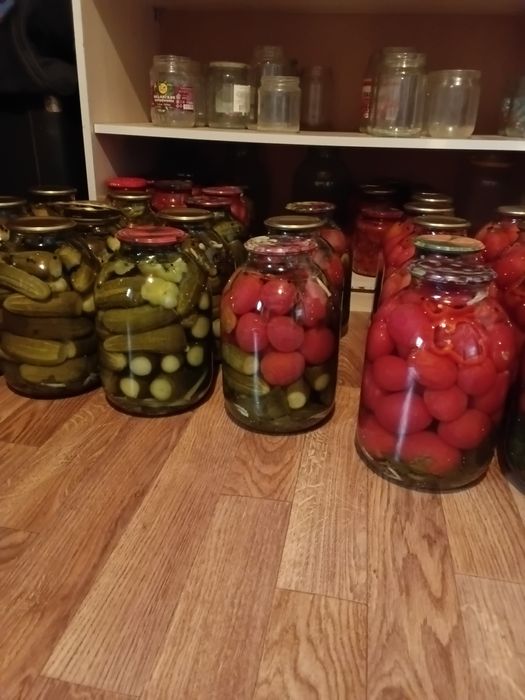 Помидоры маринованные,сладкие.