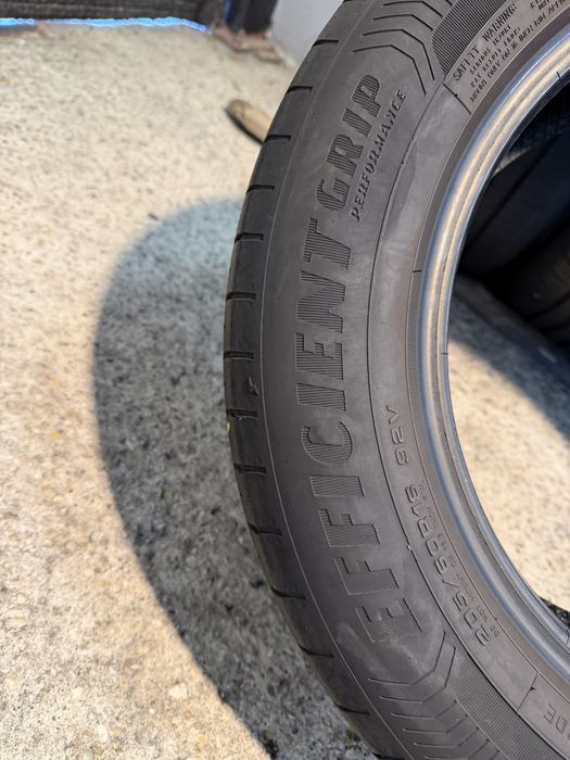 Гуми 205/60/16 GOOD YEAR Eficient Grip Perfomance