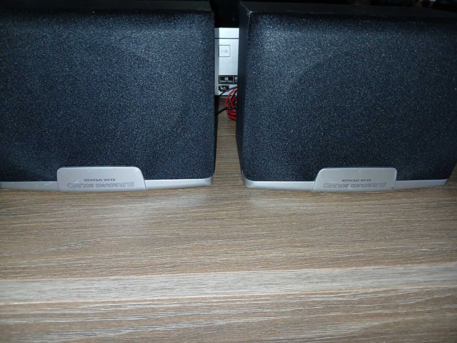 Vand boxe surround si tweetere