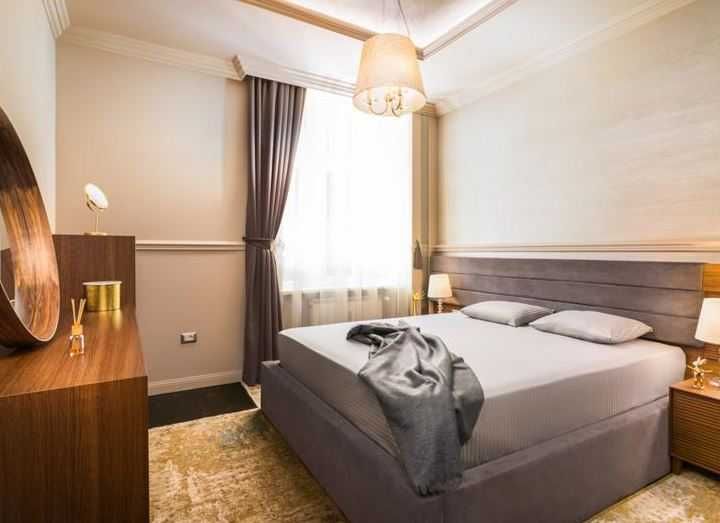 Продава се Двустаен апартамент в София, Център - 90 кв.м за 1984 €/кв.м - Снимка #2