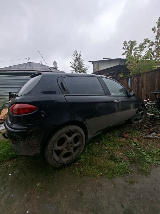 Продам альфа ромео 147