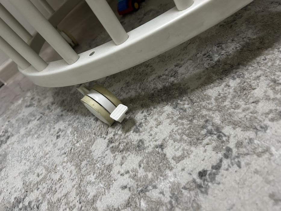 Срочно продается Манеж для новорожденных