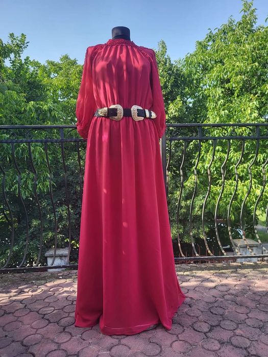 Rochie vaporoasa roz fucsia